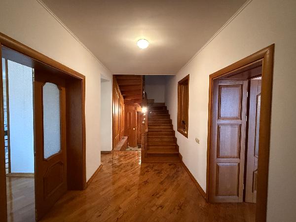  - фото нерухомості